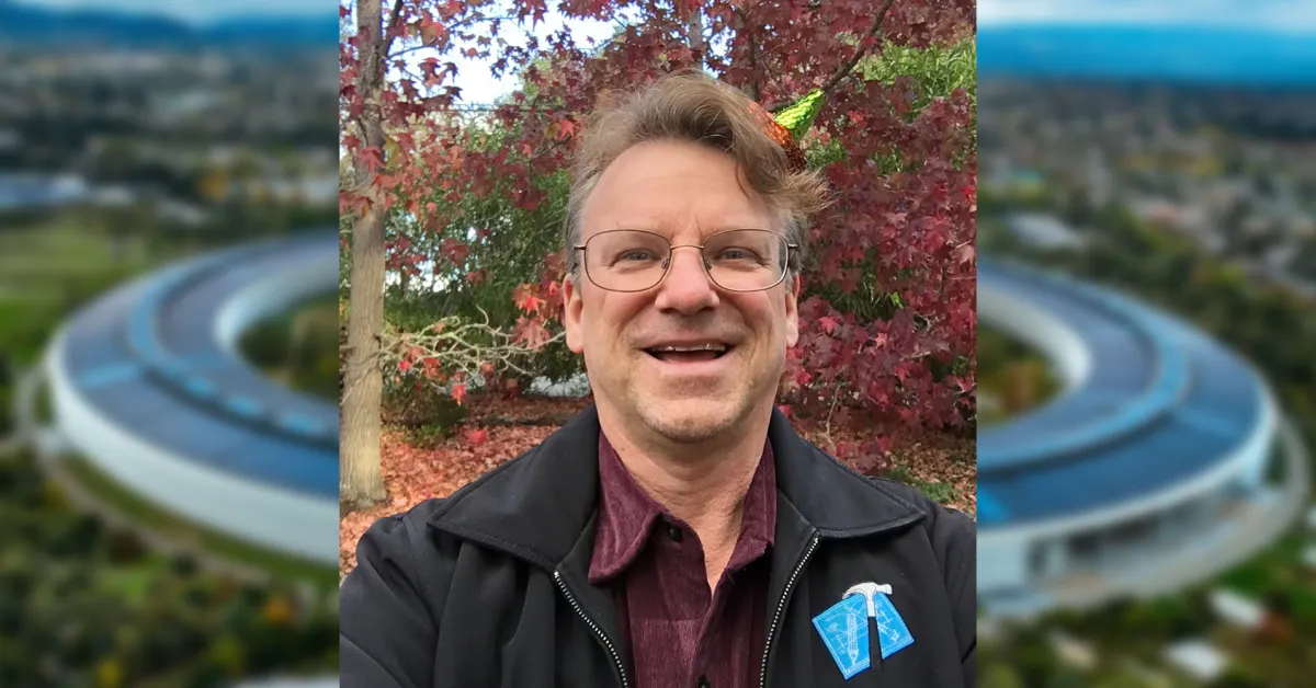 Apple Çalışanı Chris Espinosa'nın Bir Şirkette Geçirdiği Tüm Hayatı