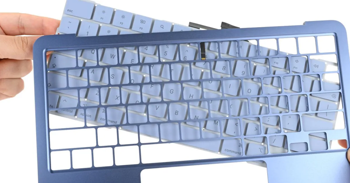 Apple'ın iPhone ve MacBook'ların onarıma uygunluk sıralamasındaki en düşük puanı – bir istisna ile