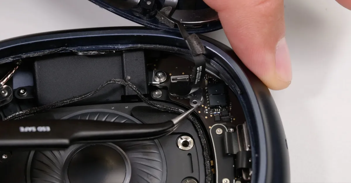 iFixit yeni AirPods Max 2'yi parçalarına ayırdı, sürpriz yok