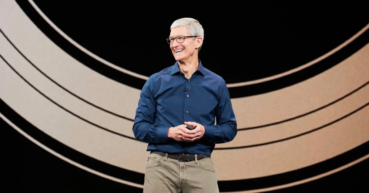 Tim Cook, Apple'ın Küresel Hükümet İlişkilerinde Aktif Kalacak