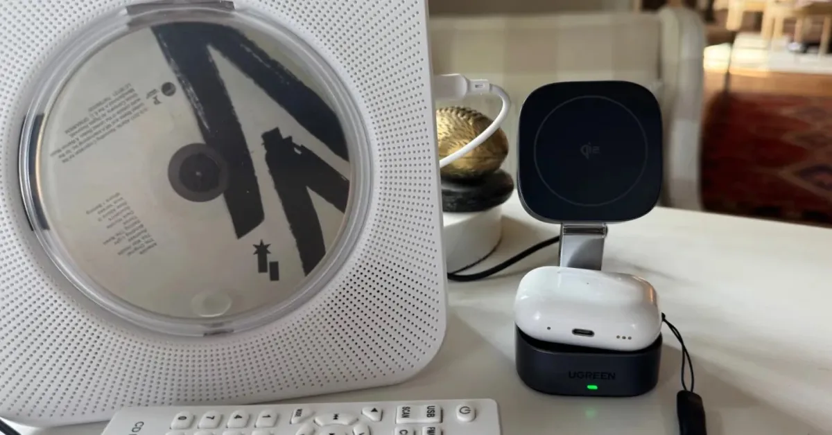 UGREEN 2'si 1 Arada Qi2 Katlanabilir Şarj İstasyonu İncelemesi