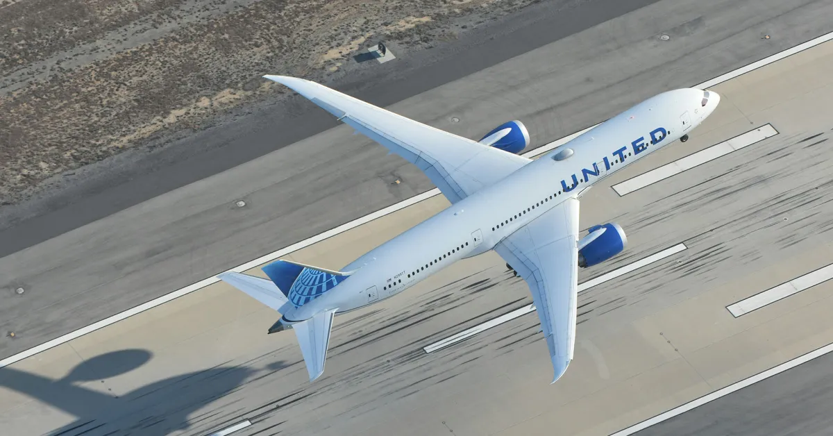 United Airlines uygulaması AirTag takibini kolaylaştırıyor, TSA bekleme sürelerini bildiriyor